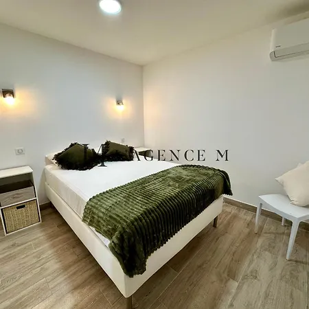 Saint-antoine - Rez-de-villa Renove Avec Terrasse Et Entree Privee, Parking Daire Calvi (Corsica)